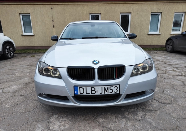 BMW Seria 3 cena 13000 przebieg: 302500, rok produkcji 2005 z Wrocław małe 56